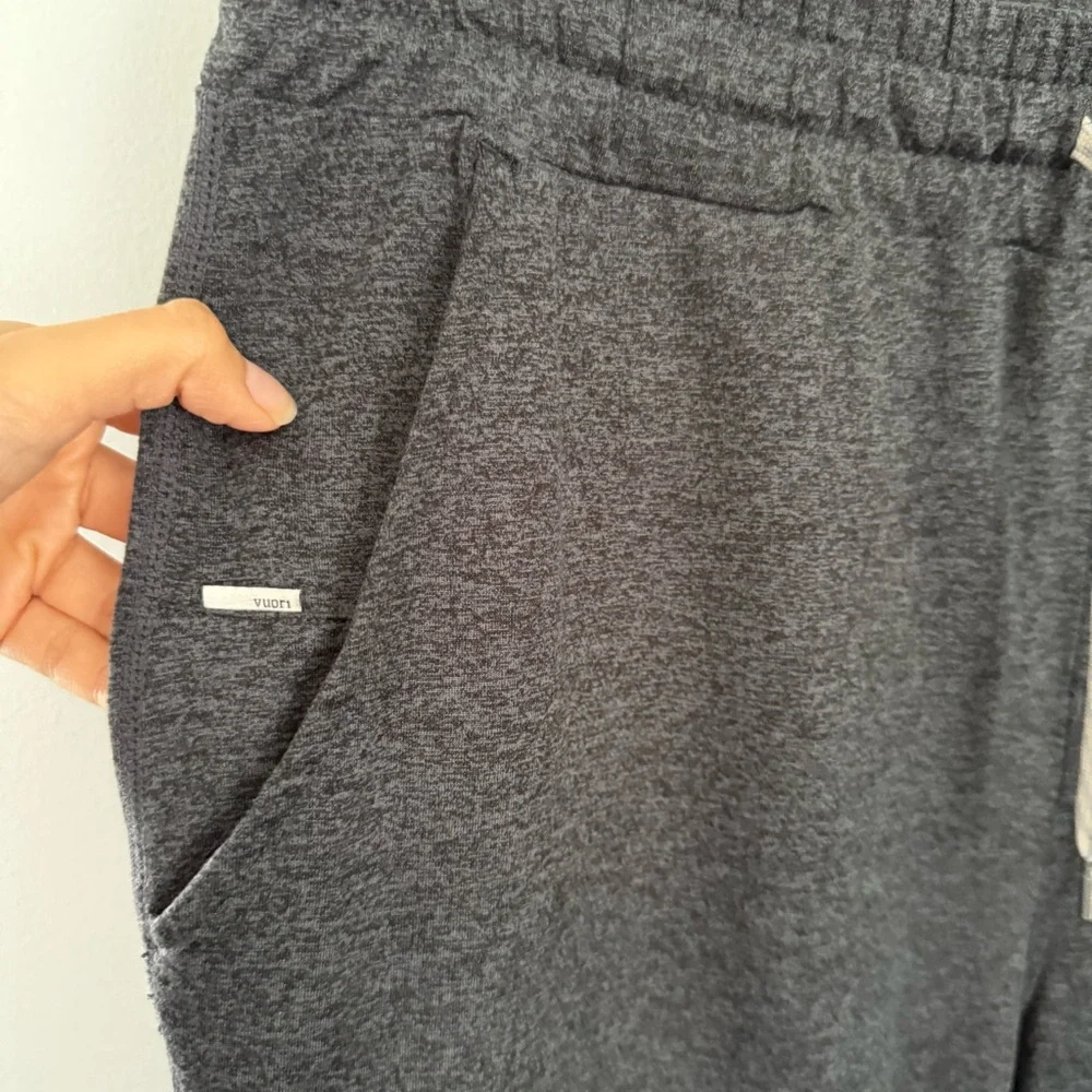 Vuori men’s large Ponto Performance Pants Charcoal Grey Outdoor Comfy